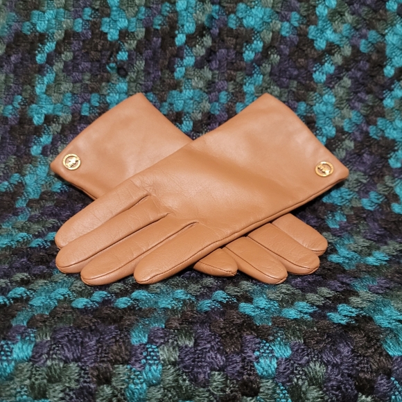 ~December Giveaway~ Drawing on 12/31 @ Noon~ - Picture 2 of 5